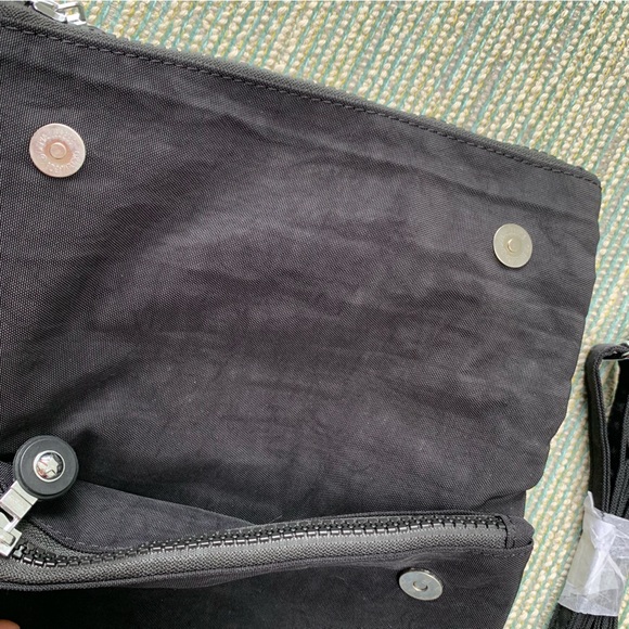 Multipurpose purse - Picture 5 of 5